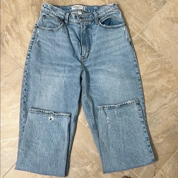 Abercrombie & Fitch 90s Straight Ultra High Rise Blue Distressed Jean Size 29 - Picture 4 of 5